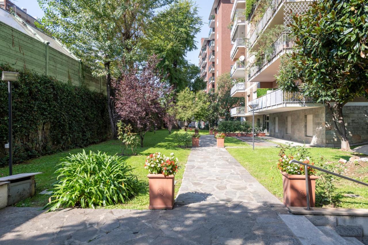 Ferienwohnung Ferrucci, 10 - Elegante Oasi Urbana A Milano Exterior foto