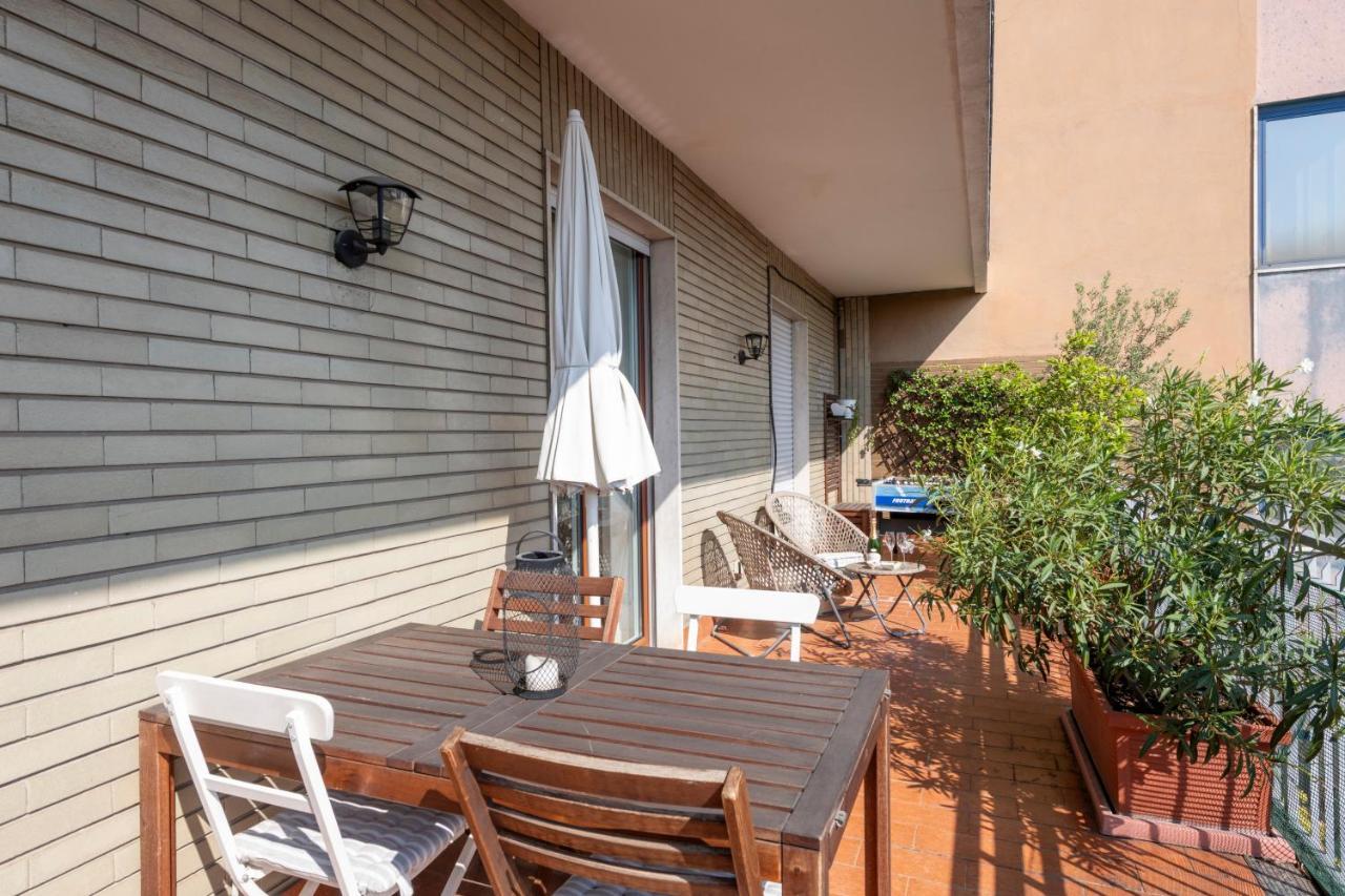 Ferienwohnung Ferrucci, 10 - Elegante Oasi Urbana A Milano Exterior foto