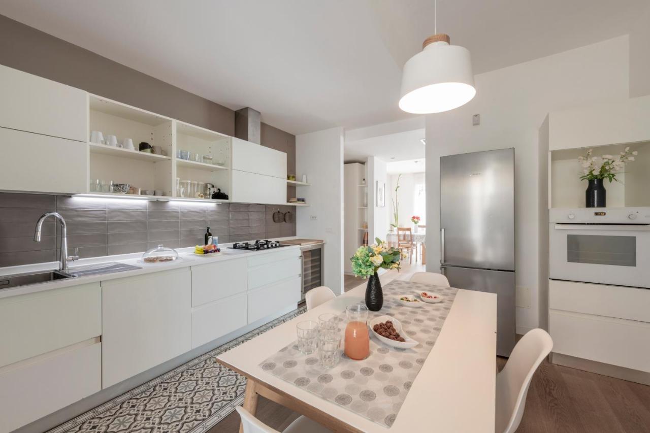Ferienwohnung Ferrucci, 10 - Elegante Oasi Urbana A Milano Exterior foto